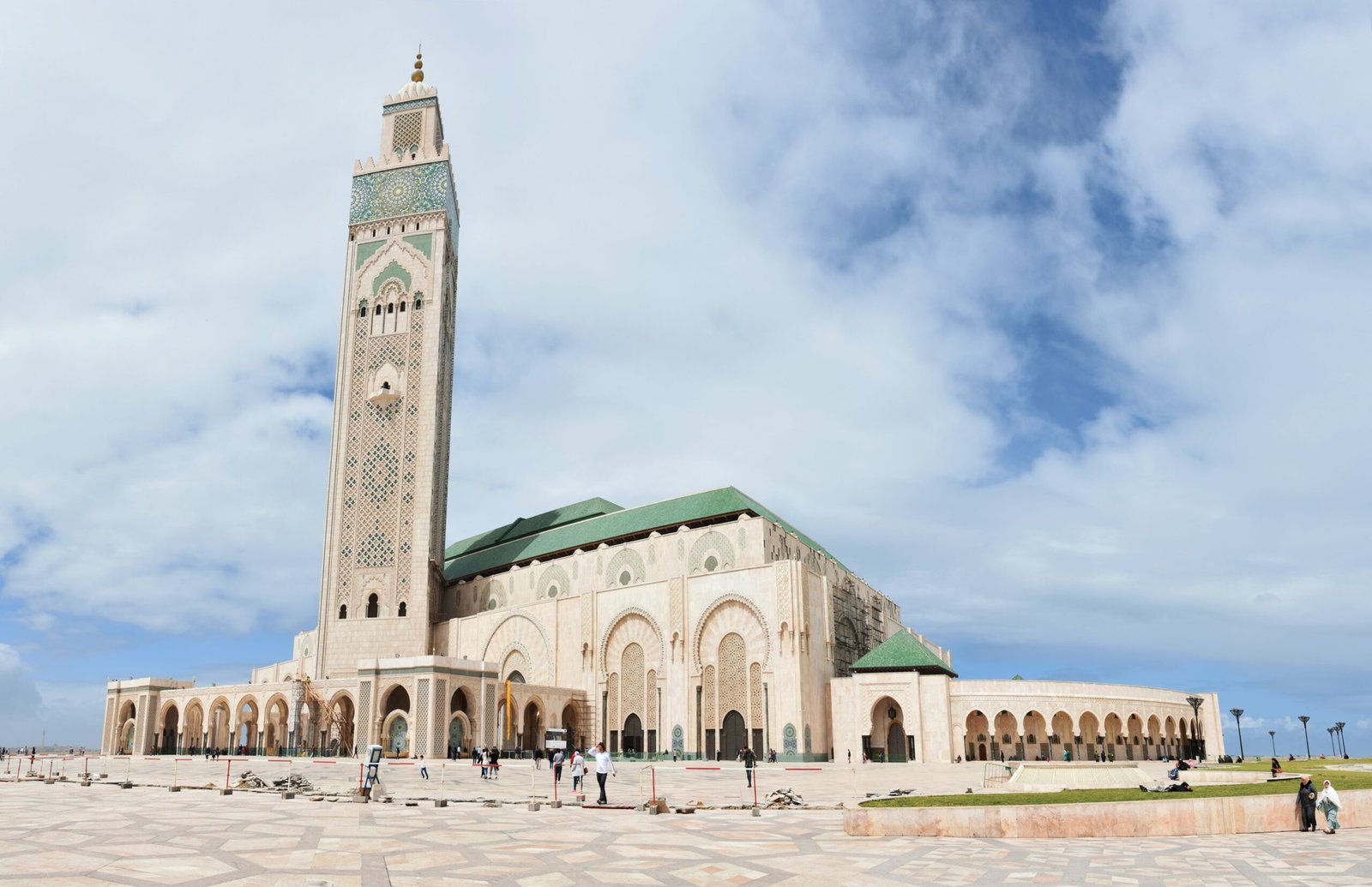 Mosquée Hassan II est l'une des plus grandes mosquées au monde